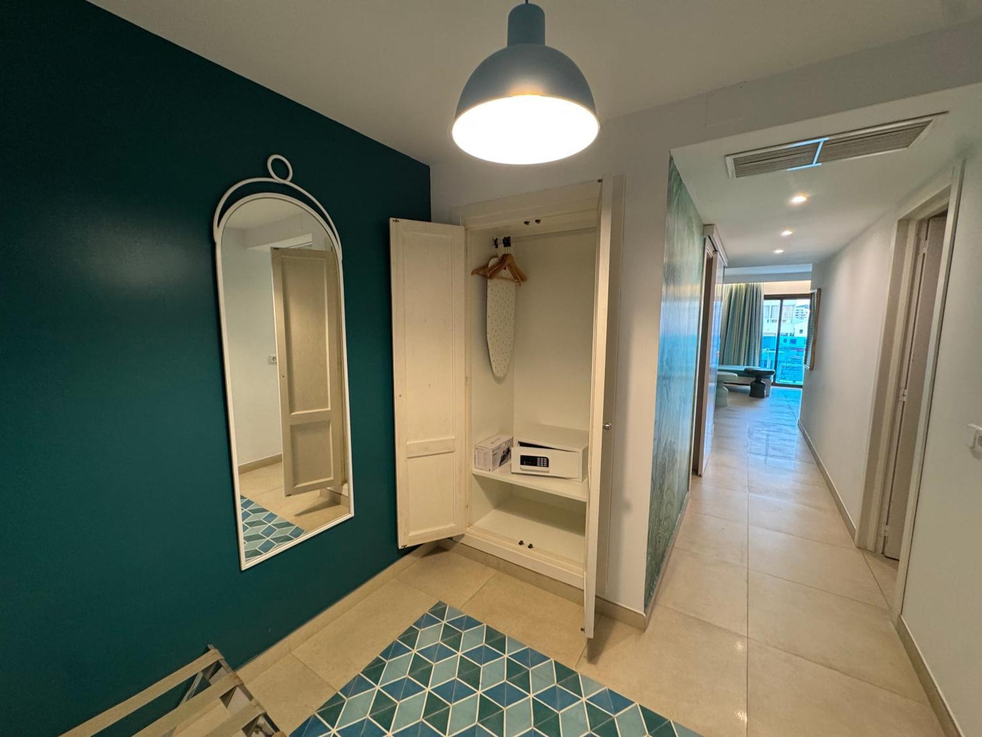 Boutique Poniente Playa Apartamento 2*